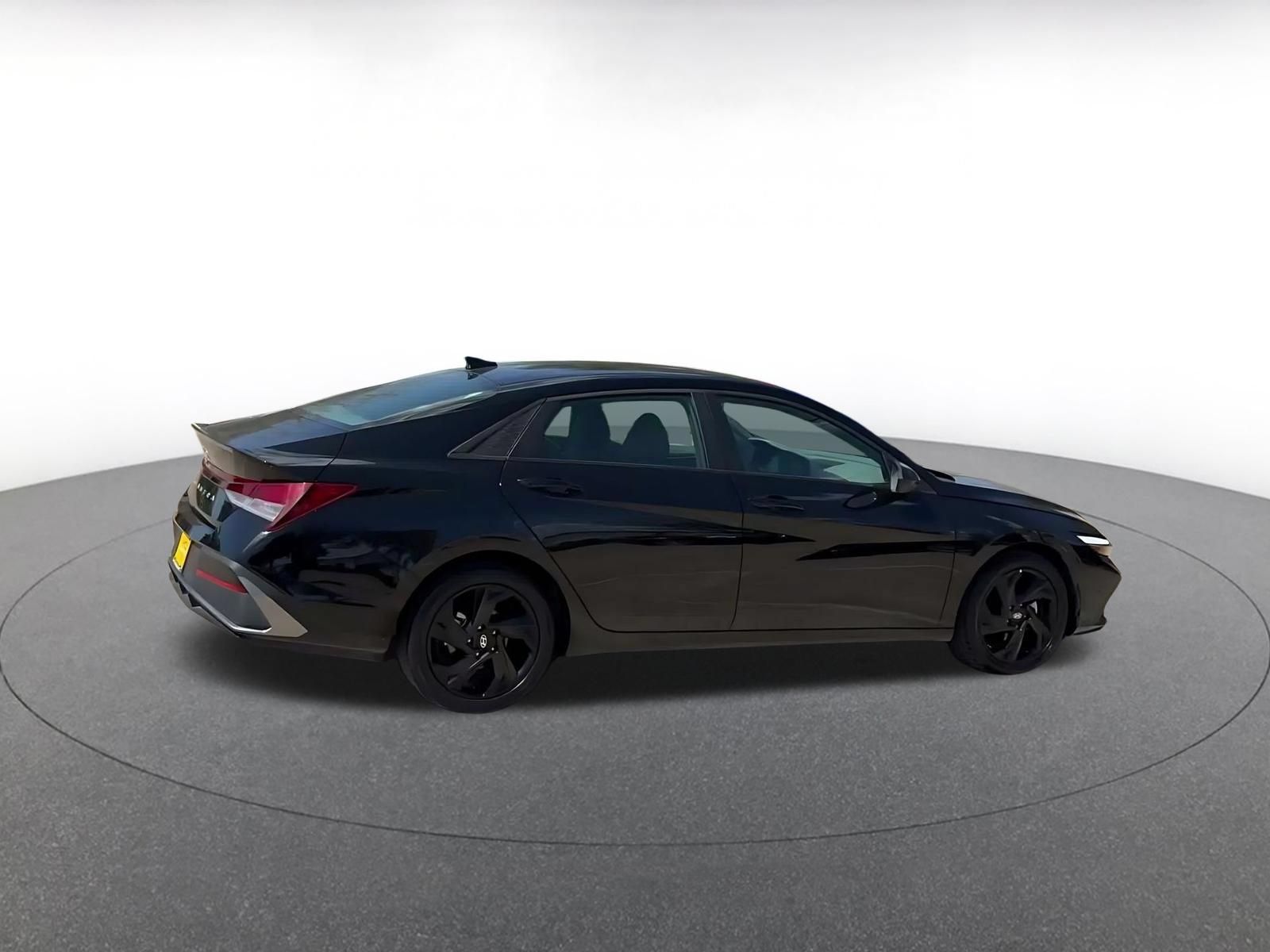 Used 2026 Hyundai Elantra Sport FWD image 14