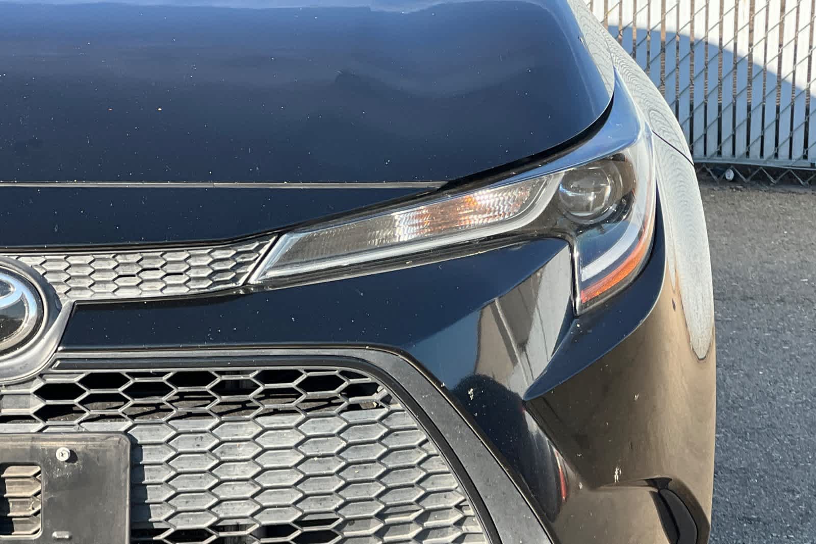 Used 2020 Toyota Corolla LE FWD image 14