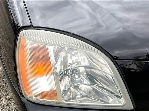 Used 2002 Cadillac De Ville DTS w/ Premium Equipment Pkg image 27