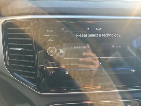 Used 2023 Volkswagen Atlas SE w/ Panoramic Sunroof Package image 17