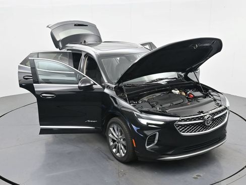 Used 2022 Buick Envision Avenir w/ Technology Package II FWD image 39