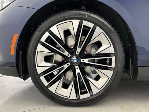Used 2026 BMW 530i w/ Premium Package RWD image 22