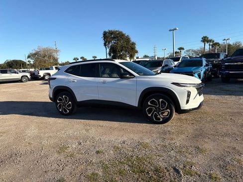 New 2026 Chevrolet Trax RS w/ Driver Confidence Package image 18