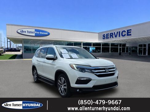 Used 2017 Honda Pilot Elite image 1