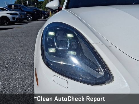Used 2019 Porsche Panamera RWD image 11
