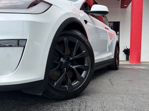 Used 2023 Tesla Model X AWD/4WD image 7