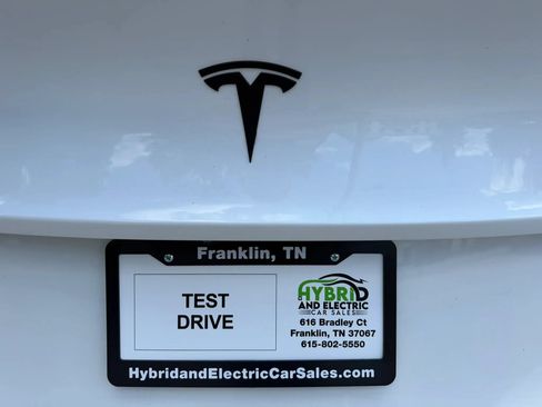 Used 2021 Tesla Model Y Long Range AWD/4WD image 5