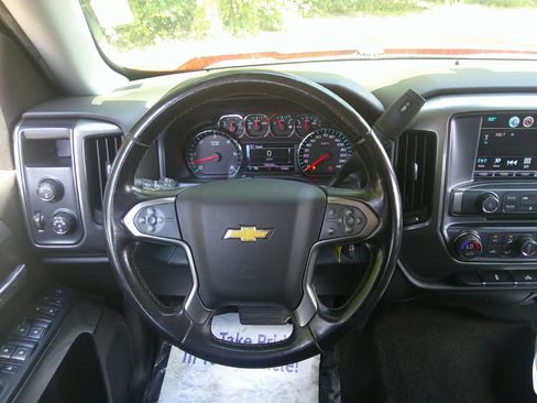 Used 2018 Chevrolet Silverado 1500 LT w/ All Star Edition image 31