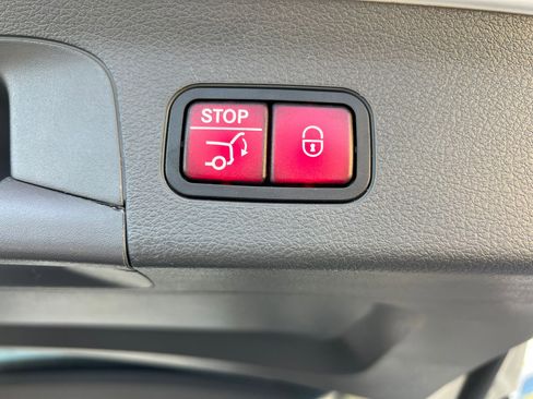 Used 2020 Mercedes-Benz GLS 450 4MATIC image 21