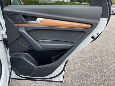 Certified 2023 Audi Q5 2.0T Premium w/ Convenience Package image 30