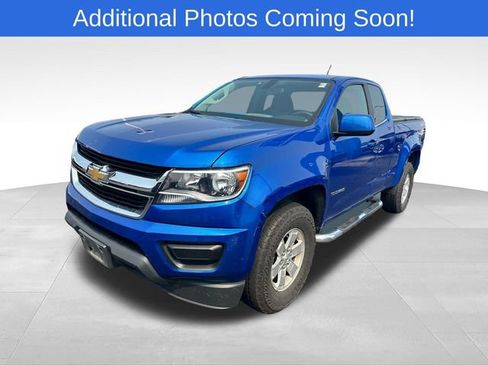 Used 2018 Chevrolet Colorado W/T w/ WT Convenience Package AWD/4WD image 3