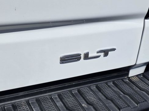 Used 2025 GMC Sierra 1500 SLT RWD image 29