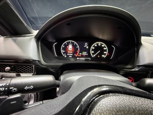 Used 2024 Honda Civic Sport image 10