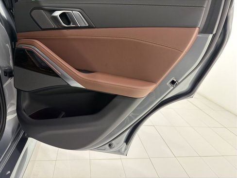 Used 2024 BMW X6 xDrive40i w/ Premium Package image 21