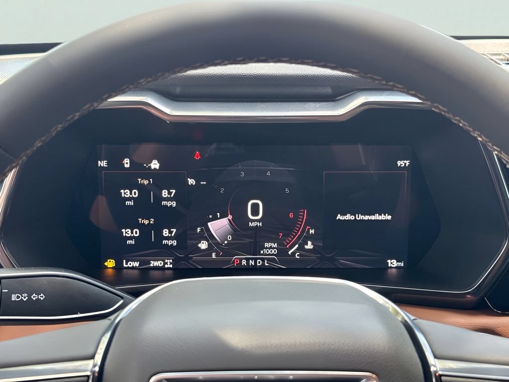 New 2026 GMC Canyon AT4 AWD/4WD image 14