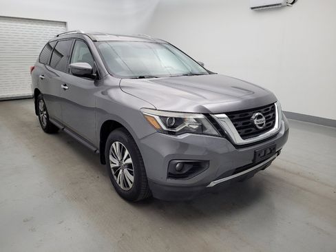 Used 2018 Nissan Pathfinder SV AWD/4WD image 13