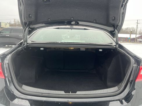 Used 2023 Chevrolet Malibu LT image 38