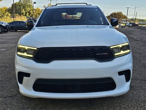 Used 2024 Dodge Durango GT image 2