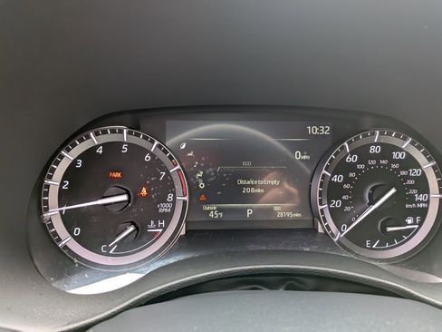 Certified 2022 Toyota Highlander XLE image 16