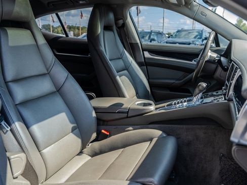 Used 2016 Porsche Panamera 4S w/ Premium Package Plus image 33