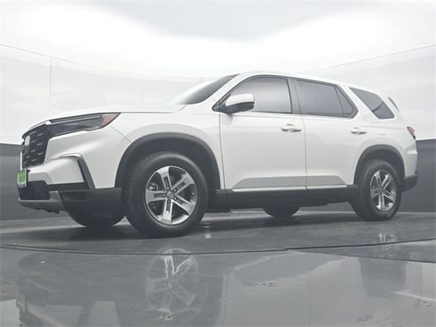 Used 2024 Honda Pilot EX-L image 30
