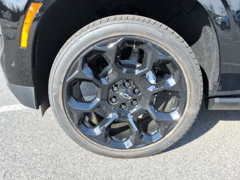 New 2026 Chevrolet Suburban High Country AWD/4WD image 10