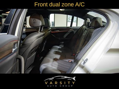 Used 2022 BMW 530i xDrive 530i xDrive w/ Convenience Package image 12