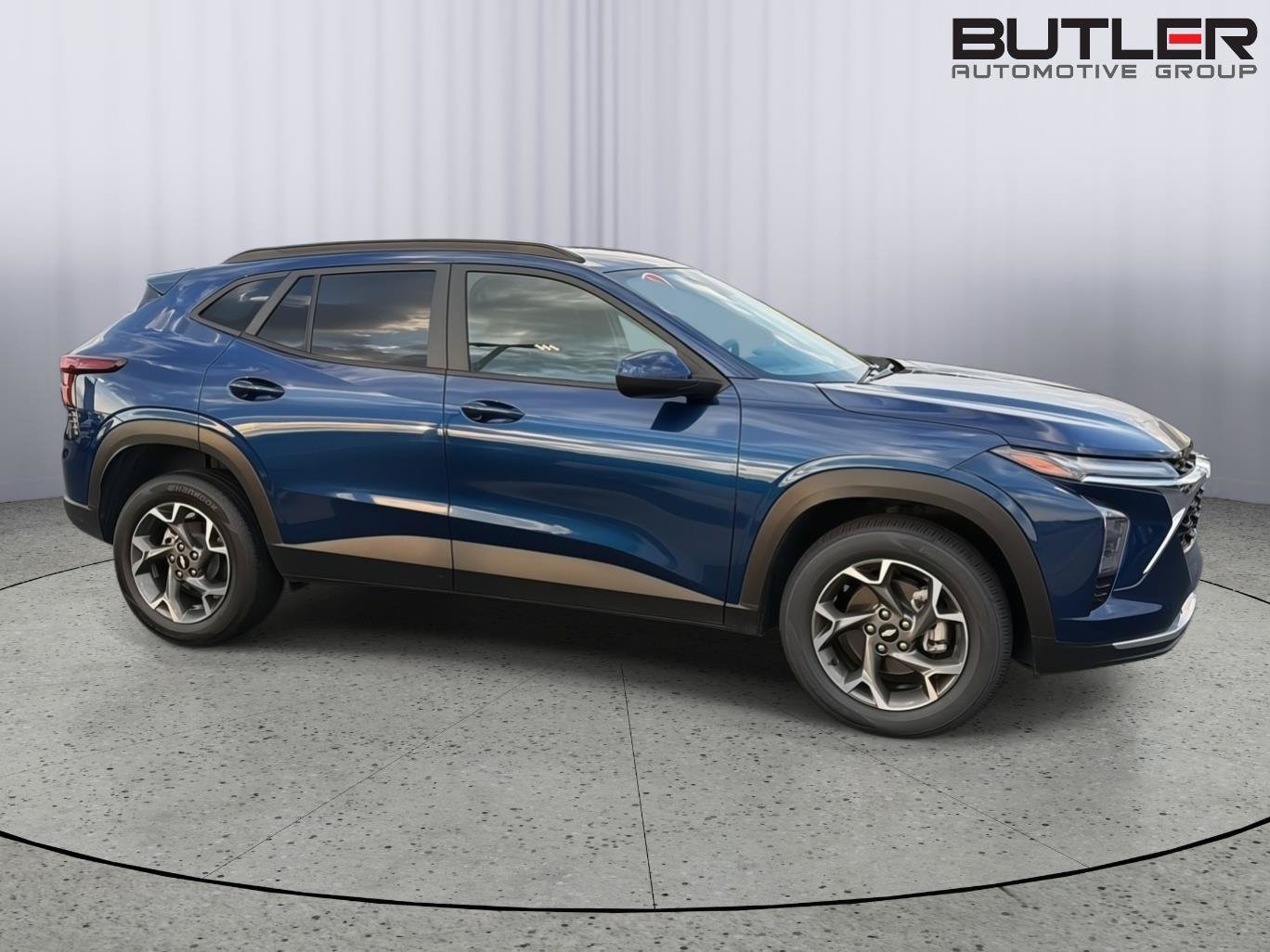 Used 2024 Chevrolet Trax LT FWD image 7