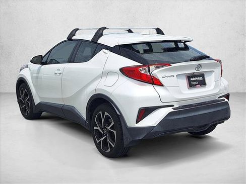 Used 2020 Toyota C-HR XLE FWD image 7