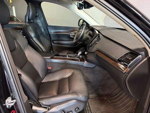 Used 2016 Volvo XC90 T6 Momentum w/ Momentum Plus Package AWD/4WD image 22