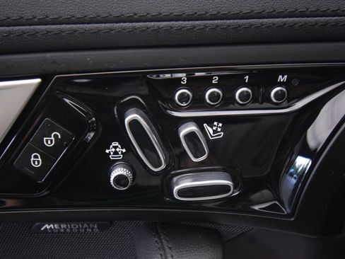 Used 2015 Jaguar F-TYPE S RWD image 23