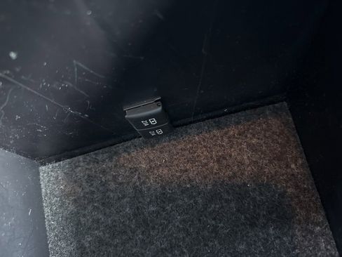 Used 2019 Toyota Tacoma TRD Sport image 36