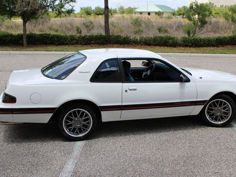 Used 1988 Ford Thunderbird RWD image 22