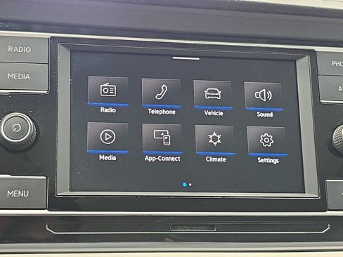 Used 2020 Volkswagen Jetta SE w/ SE Cold Weather Package FWD image 20