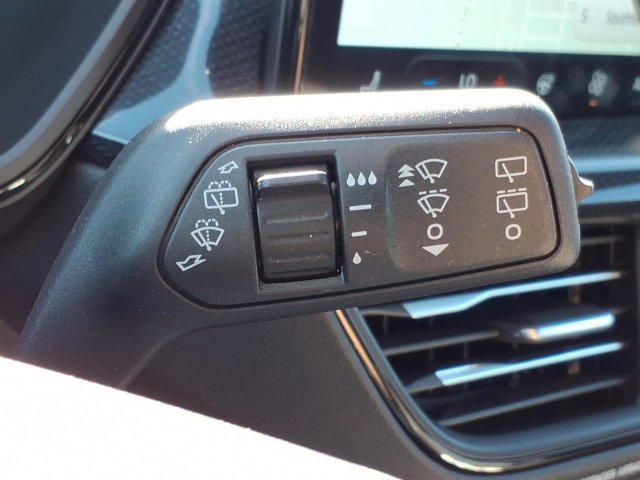 Used 2024 Ford Escape ST-Line w/ Tech Pack #1 AWD/4WD image 29
