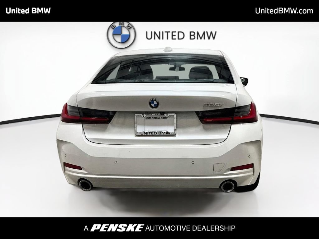 Certified 2025 BMW 330i Sedan RWD image 6