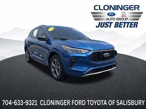 Used 2023 Ford Escape ST-Line w/ Tech Pack #1 AWD/4WD image 1