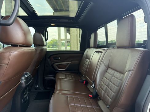 Used 2021 Nissan Titan Platinum Reserve w/ Moonroof Package AWD/4WD image 16