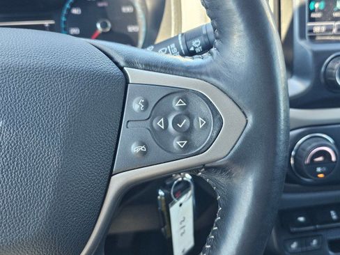 Used 2017 Chevrolet Colorado Z71 AWD/4WD image 32