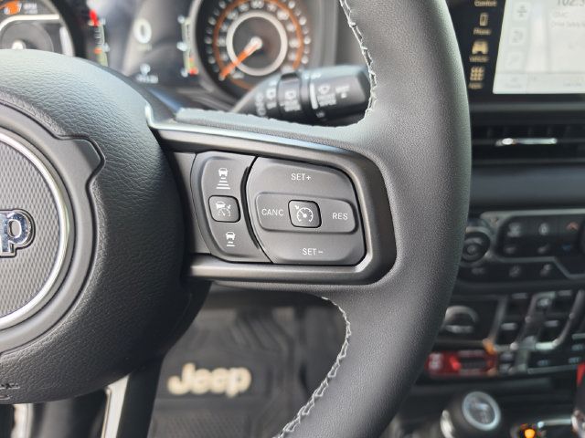 Used 2026 Jeep Wrangler Unlimited Rubicon AWD/4WD image 35