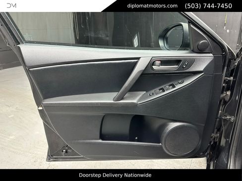 Used 2012 MAZDA MAZDA3 i Touring image 23