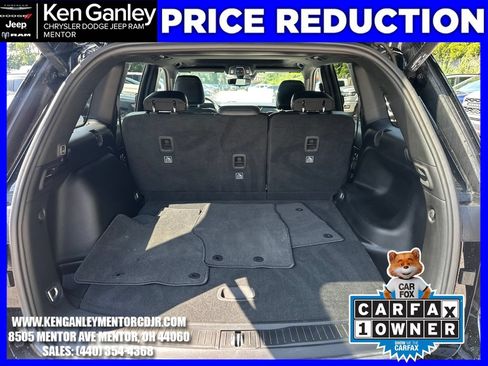 Used 2023 Jeep Grand Cherokee Altitude AWD/4WD image 10