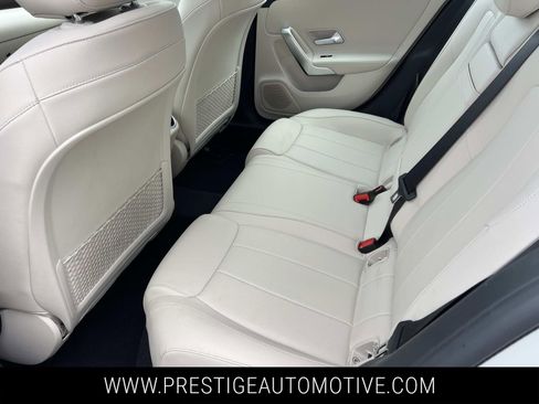 Used 2021 Mercedes-Benz CLA 250 4MATIC image 13