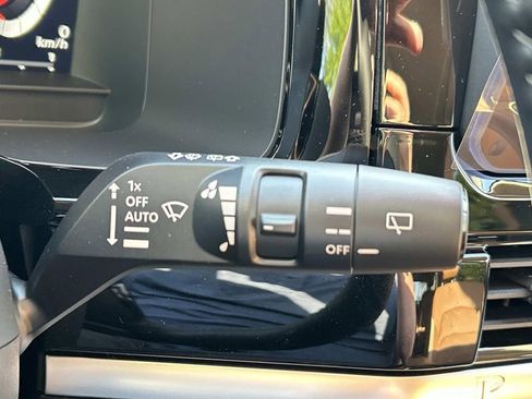 New 2026 Nissan Pathfinder Platinum AWD/4WD image 32