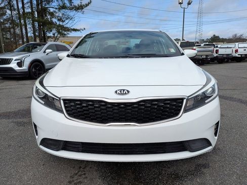 Used 2017 Kia Forte LX image 9