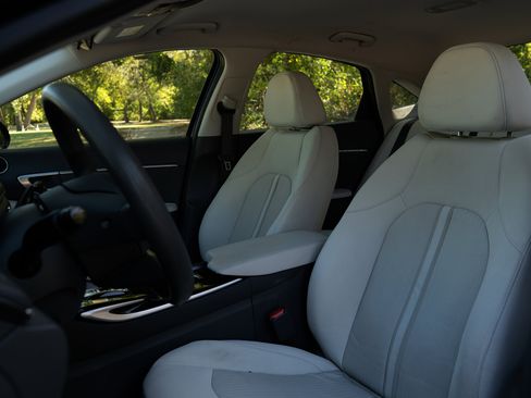 Used 2022 Hyundai Sonata SEL image 17