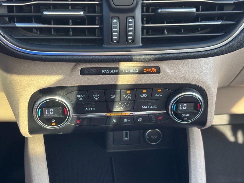 Used 2020 Ford Escape Titanium FWD image 23