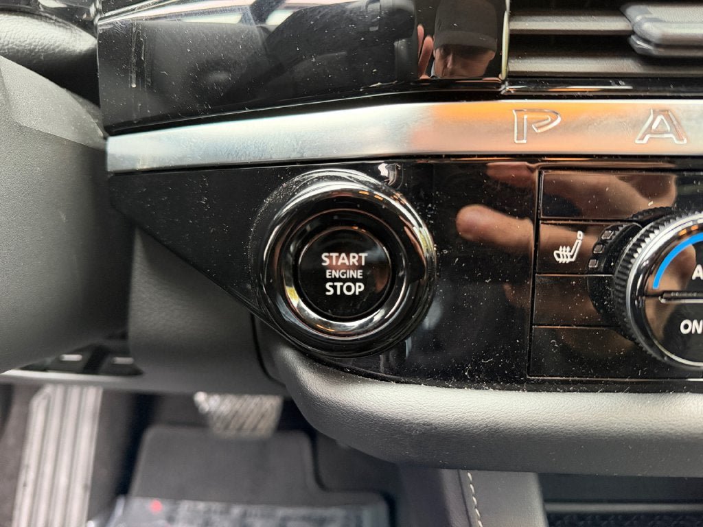 Used 2026 Nissan Pathfinder SV AWD/4WD image 23
