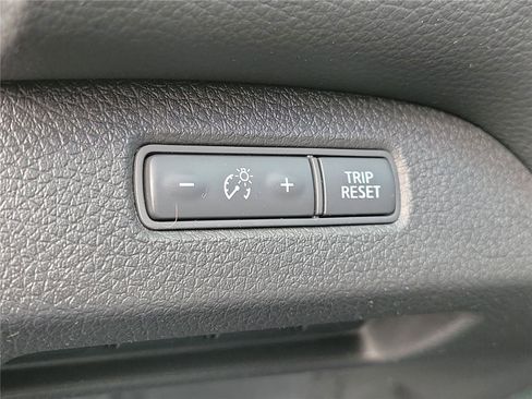 Used 2013 Nissan Altima 2.5 SL w/ Technology Pkg image 20