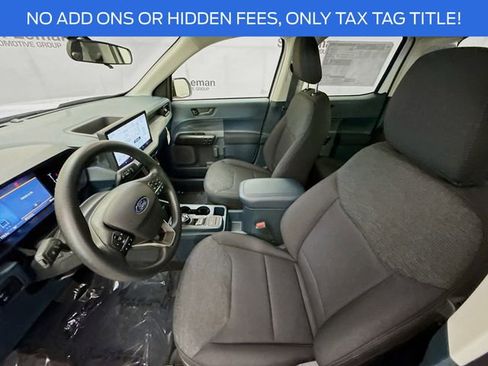 New 2025 Ford Maverick XL image 19